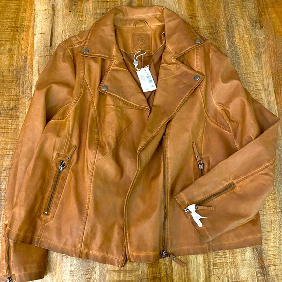 Max Studio Jackets & Blazers - Max Studio Faux Vegan Brown Leather NEW NWT bomber jacket with zippers 2X